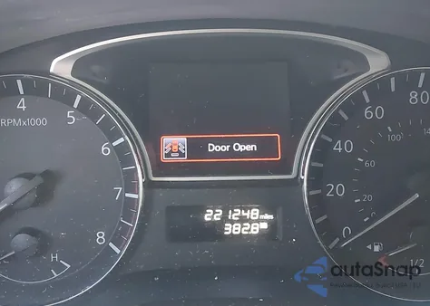 2015 Nissan Pathfinder Platinum/S/Sl/Sv z USA, uszkodzony, nr VIN 5N1AR2MM7FC635870